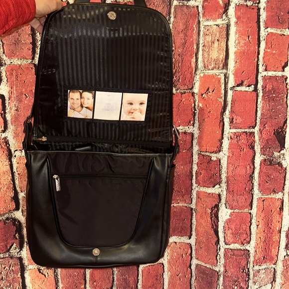 Skooba Design Harmony Satchel for iPad/Netbook (Black) new with tags - Picture 11 of 16